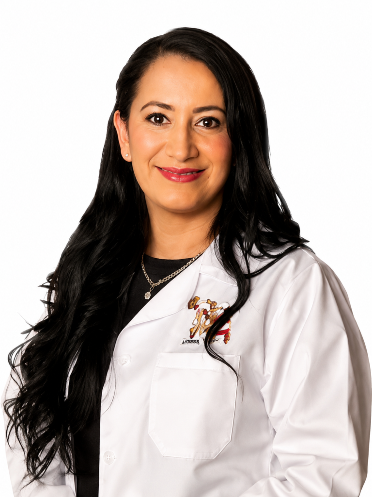 Dra Cintia Velasquéz